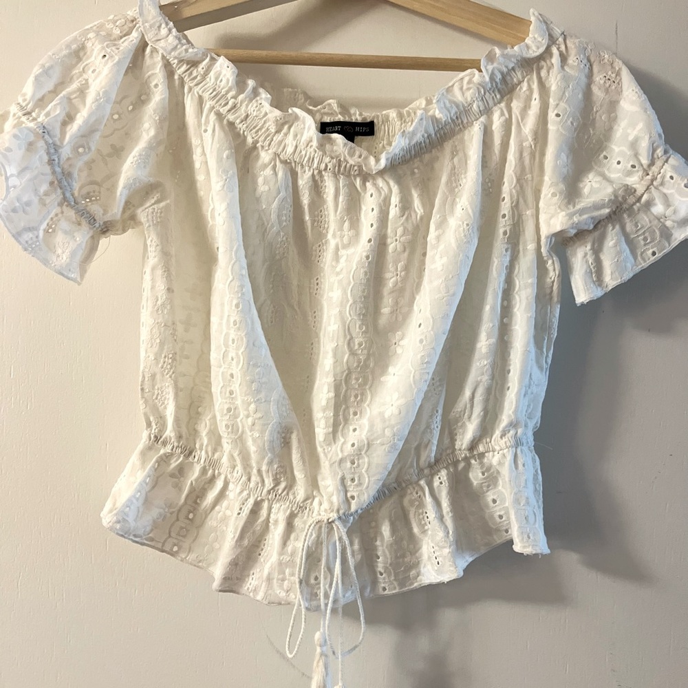 Front Tie Boho Chic Embroidered Crop Top size S NWOT